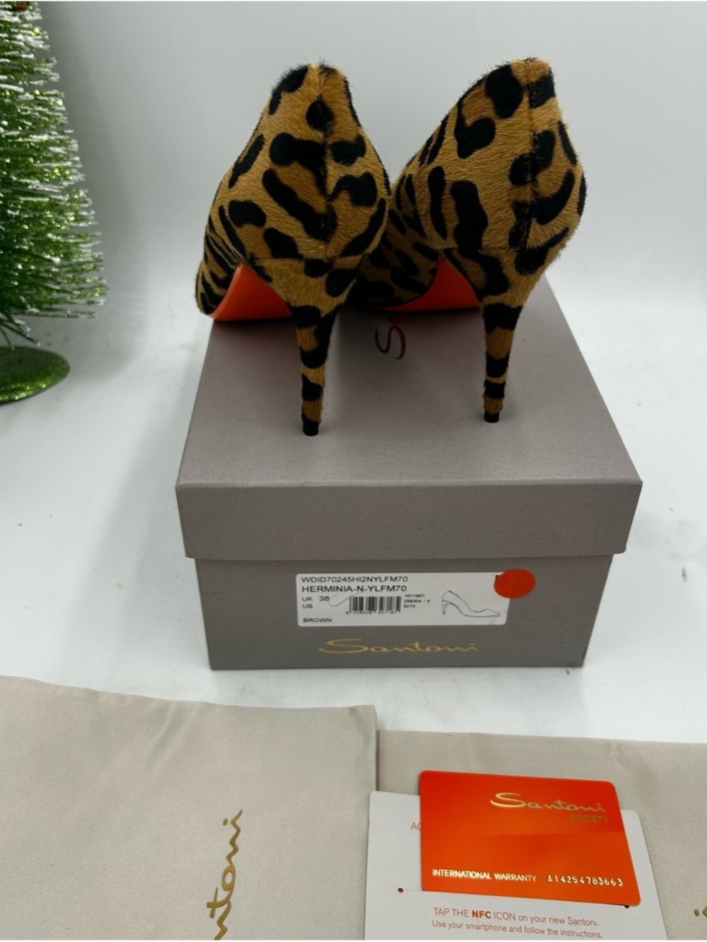 Santoni leopard print stiletto pumps size 38/8 US
made in Italy - Picture 7 of 9